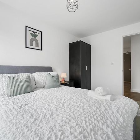 Harboview Haven Waterfront Apartment Manchester Luaran gambar